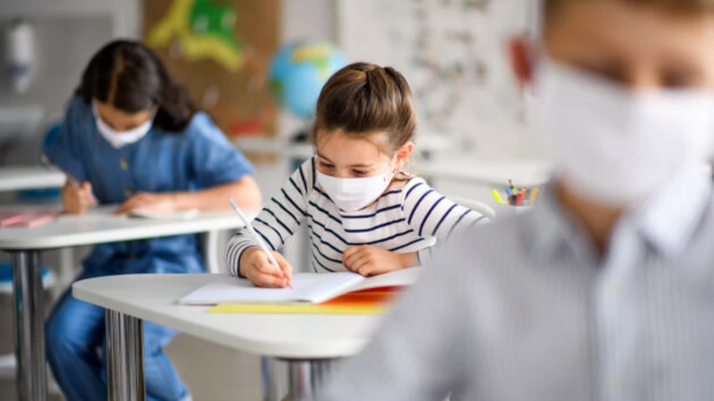 Cîmpeanu: Activitatea şcolilor nu e legată de rata de infectare nici în alte ţări