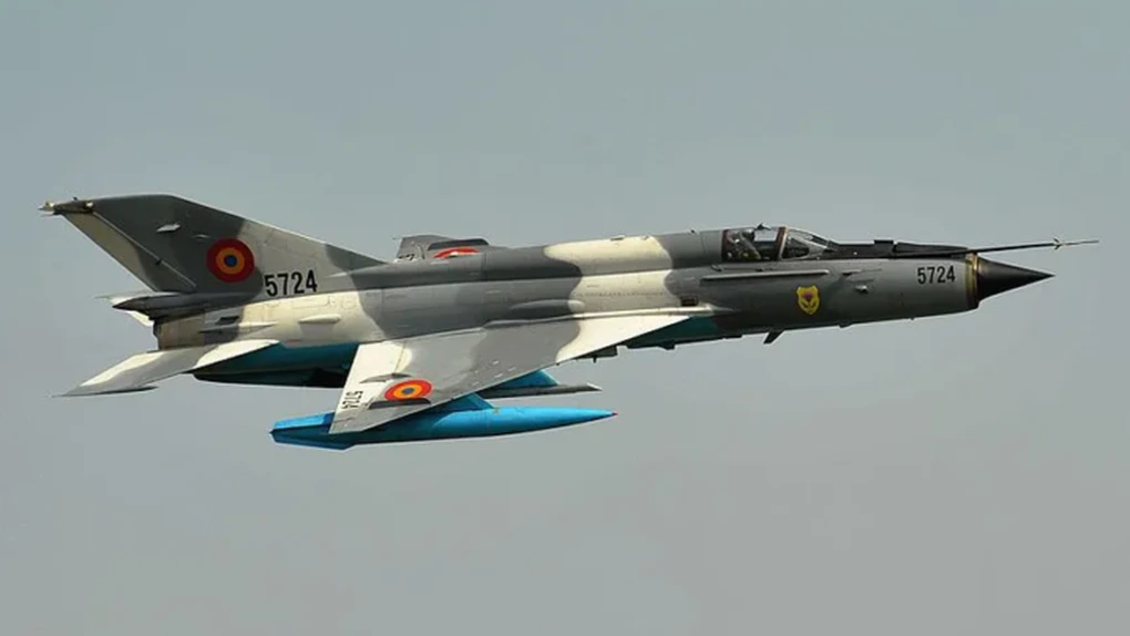 Un avion MiG 21 LanceR a dispărut de pe radar în Constanță, la fel și un elicopter Puma trimis după el. S-ar fi prăbușit ambele