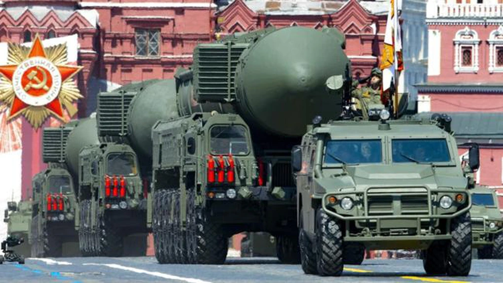 De luni de zile, SUA avertizează în privat Rusia să nu recurgă la armele nucleare - presă