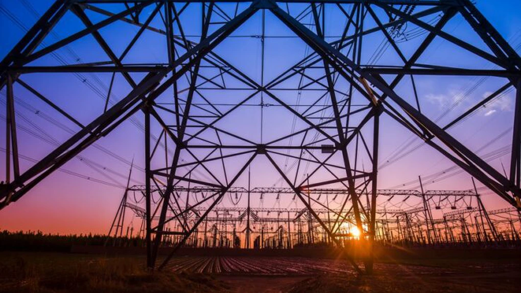 Profitul Transelectrica a scăzut cu 90% în primul trimestru din 2022, din cauza scumpirii energiei. Compania a cumpărat trei sferturi din energia pentru CPT din piața spot