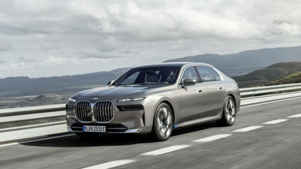 BMW a prezentat noile Seria 7 și i7 mizând pe lux, tehnologie și confort