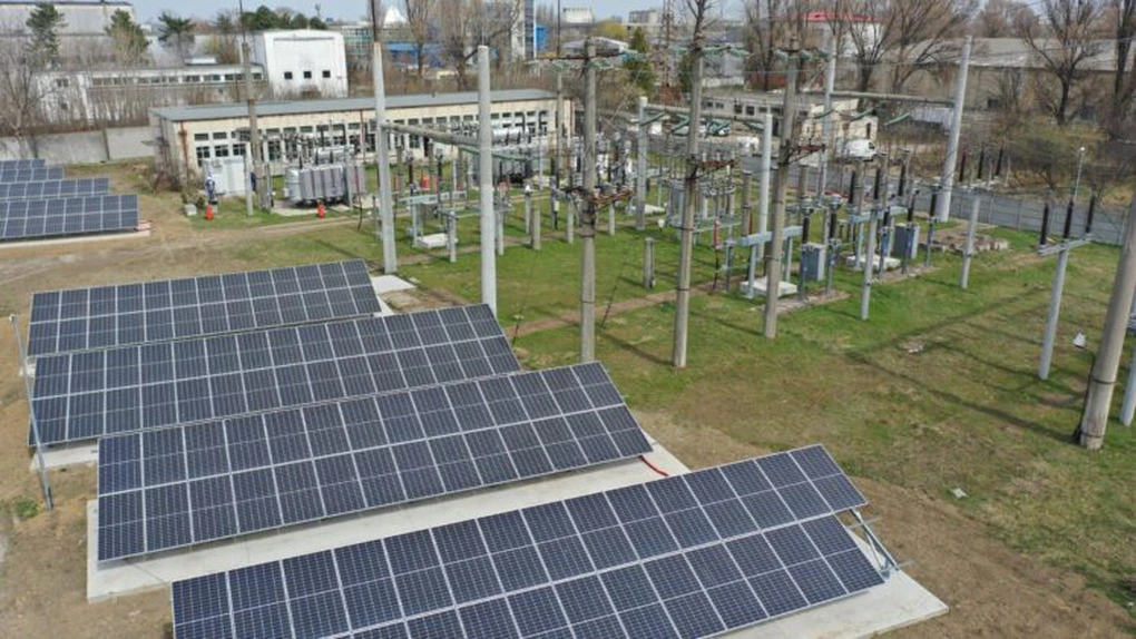 Enel a pus centrale fotovoltaice cu baterii în trei stații de transformare din Muntenia, Dobrogea și Banat