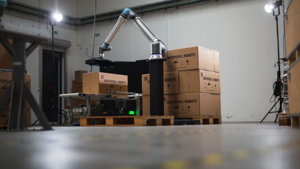 Universal Robots adaugă un nou cobot industrial cu sarcina utilă de 20 kg la portofoliul său de top