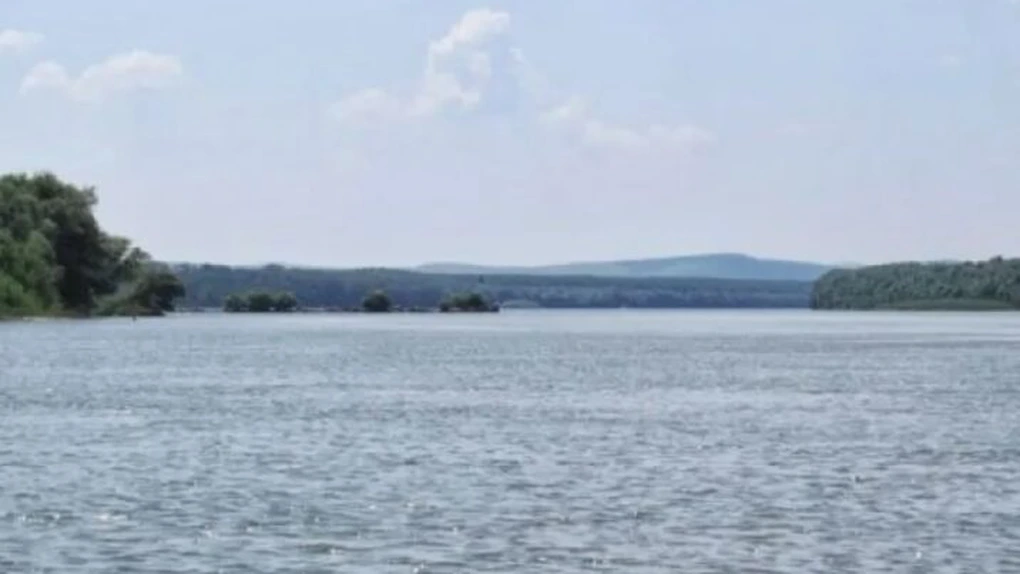 România a transmis Ucrainei că permite în mod excepțional tranzitarea canalelor Chilia şi Bâstroe de către nave cu cereale