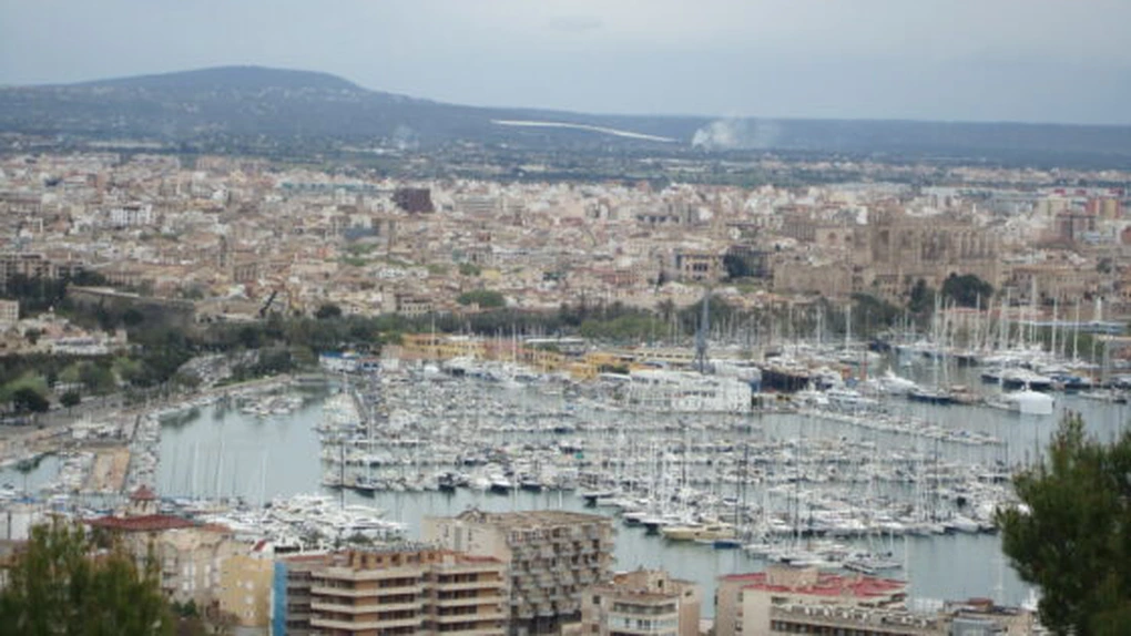 Spania deschide piața muncii pentru emigranți, din cauza crizei de personal din turism și agricultură