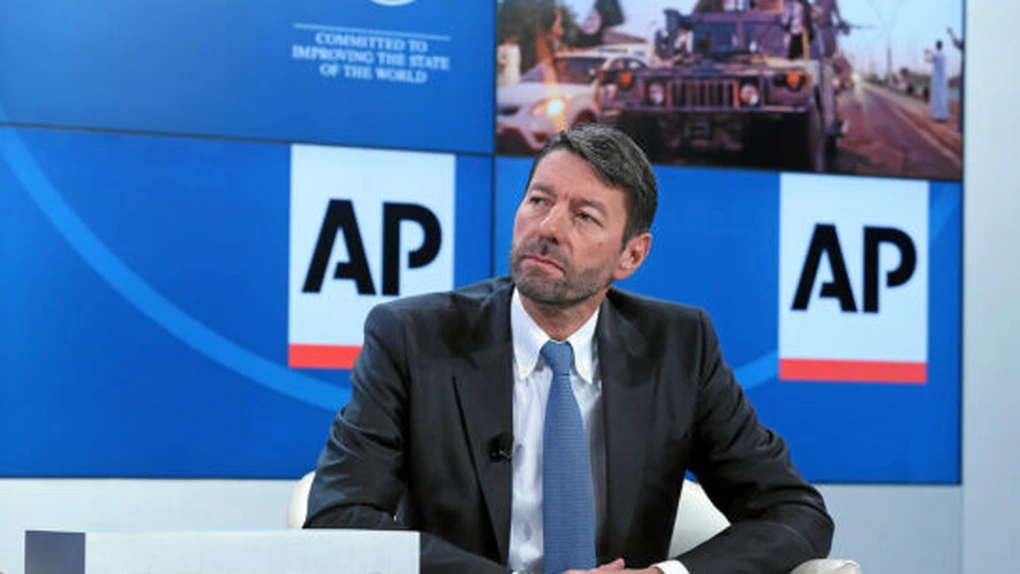 Mutare surpriză la gigantul Adidas. Mandatul șefului companiei a fost scurtat cu trei ani