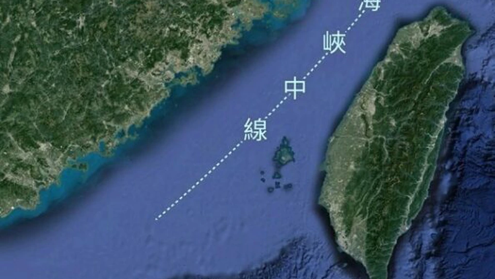 Nave şi avioane chineze au trecut linia de mijloc a Strâmtorii Taiwan