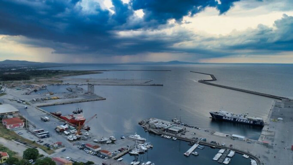 Grecia nu mai vrea vândă portul Alexandroupolis