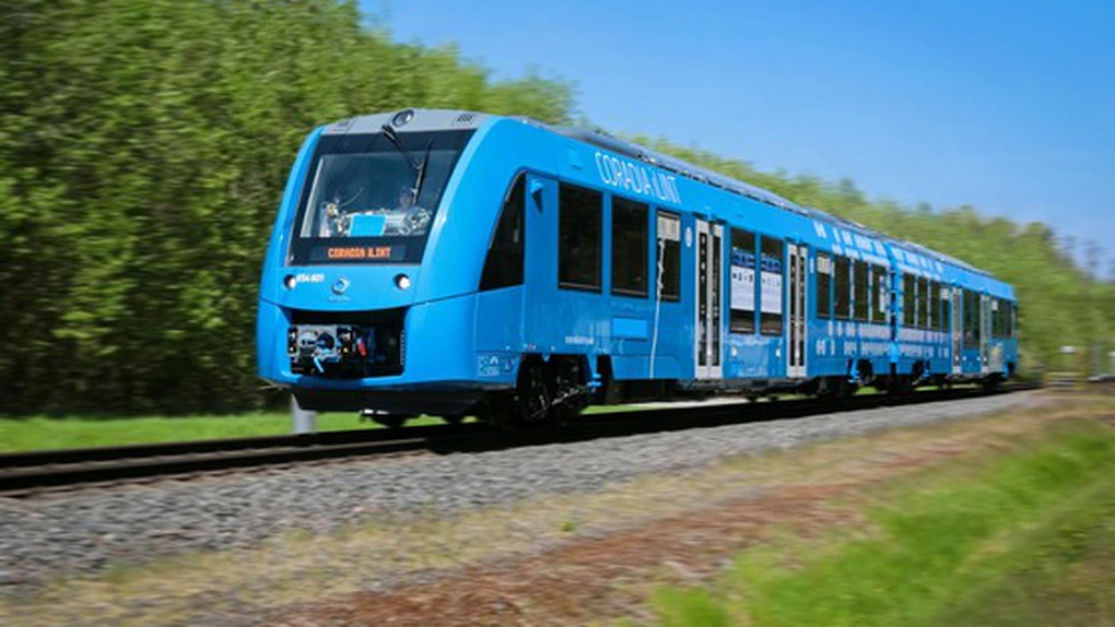 Tren metropolitan spre uzina Dacia, cel mai mare producător auto din România