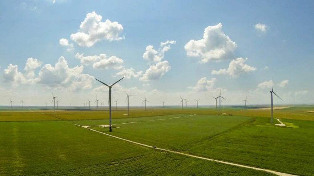 Companiile Rezolv Energy și Low Carbon au încheiat un parteneriat pentru construirea celui de-al doilea cel mai mare parc eolian din România, cu o capacitate de 450 MW