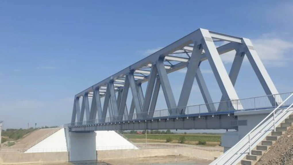 CFR Infrastructură redeschide luni circulația între Brașov și Întorsura Buzăului