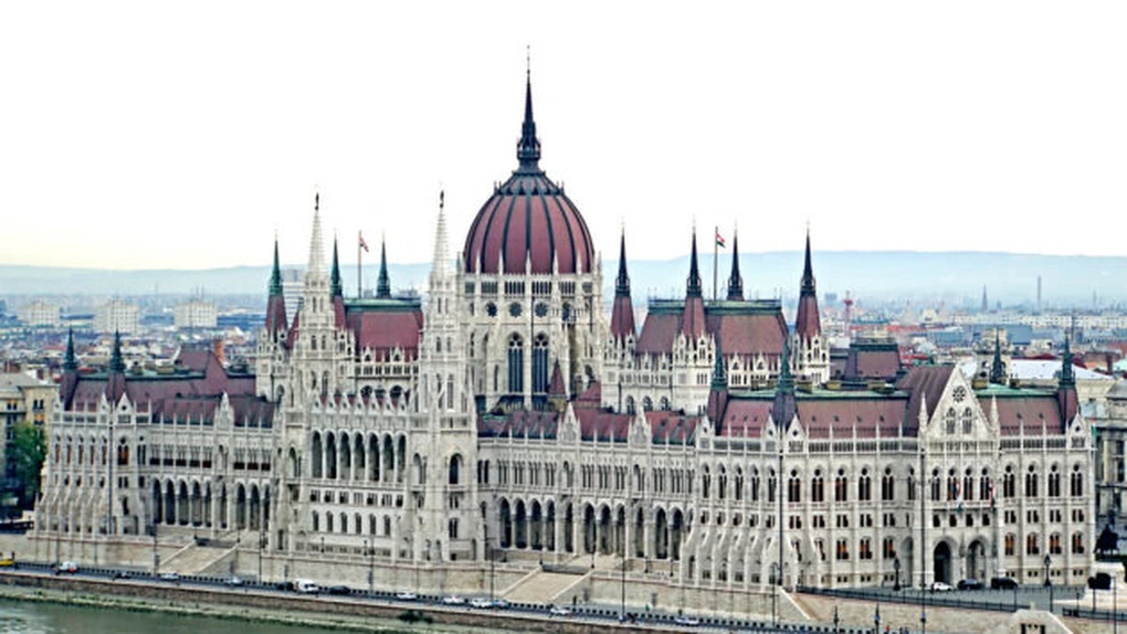 Parlamentul maghiar a votat în favoare unor legi anticorupție, pentru ca Ungaria să reușească să ajungă la un acord cu Bruxelles-ul pentru primirea banilor europeni
