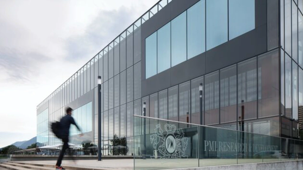 PMHH finalizează oferta pentru Swedish Match și devine proprietarul a 82,59% din acțiuni. Compania extinde perioada de ofertă și ajustează prețul pentru acțiunile rămase datorită dividendului programat