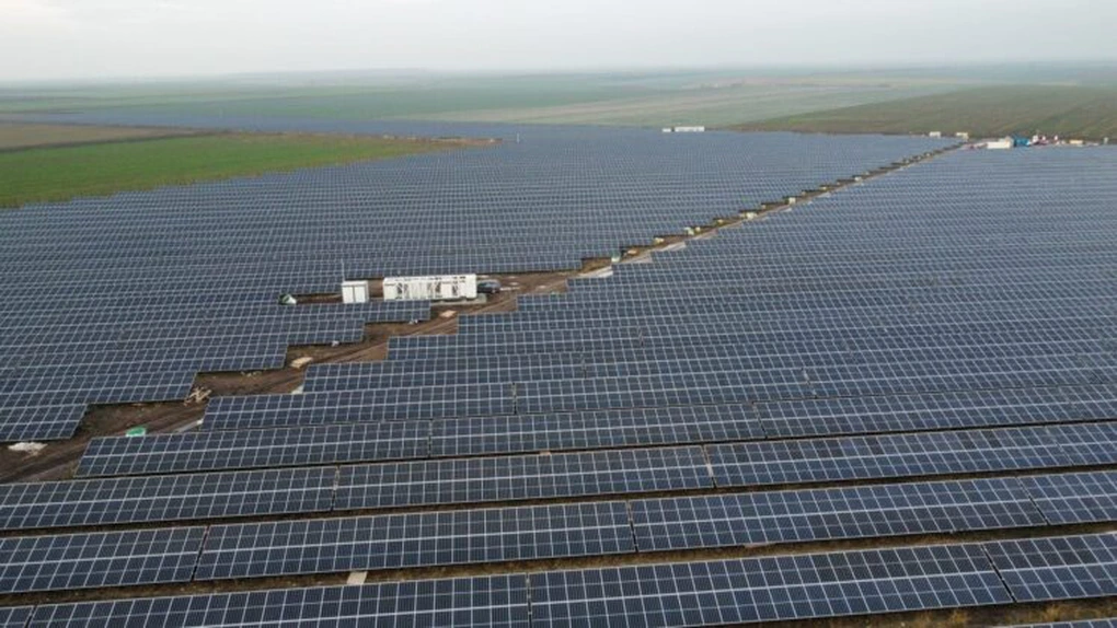 Cel mai mare parc fotovoltaic din Europa va fi construit în România. Lucrările demarează anul viitor şi vor costa 800 de milioane de euro