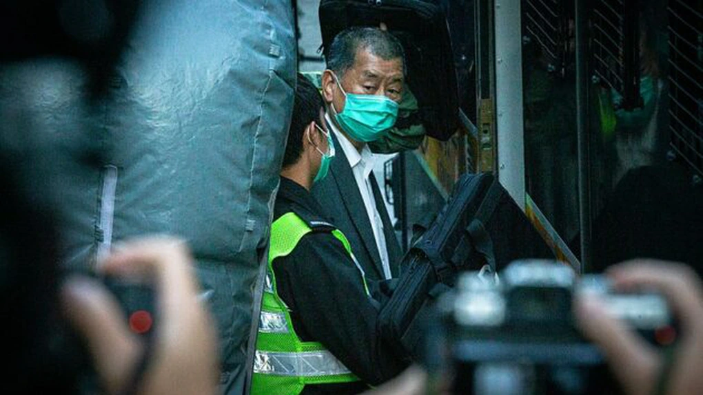 Omul de afaceri Jimmy Lai, un opozant al regimului chinez, a primit o nouă condamnarea de cinci ani și nouă luni de închisoare pentru fraudă