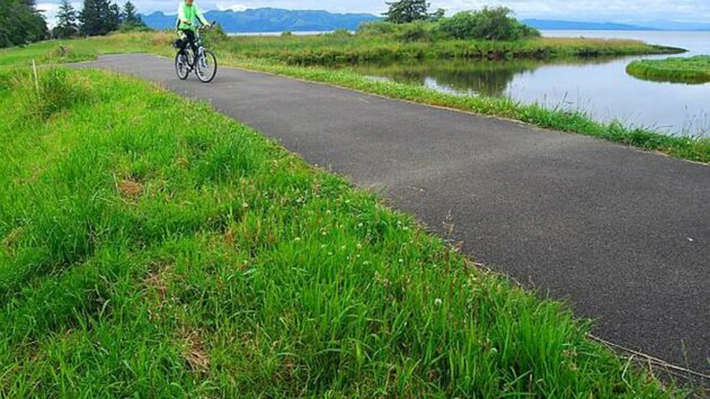 Peste 400 km de piste pentru biciclete vor fi amenajate pe digurile administrate de ANAR