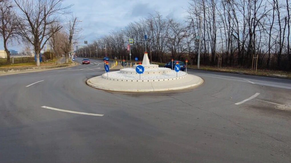 Primăria Capitalei a construit două sensuri giratorii modulare, pentru care a plătit 900.000 de lei