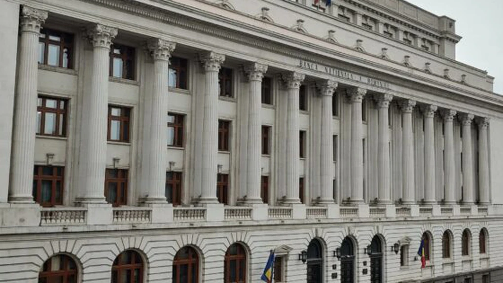 BNR: Războiul din Ucraina și sancțiunile asociate continuă să genereze incertitudini și riscuri la adresa activității economice