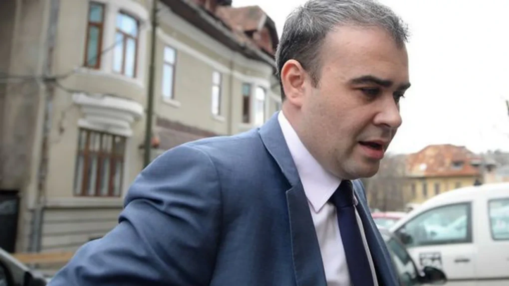 Fostul ministru de Finanțe Darius Vâlcov scapă de o condamnare de șase ani și șase luni de închisoare, în urma prescrierii faptelor