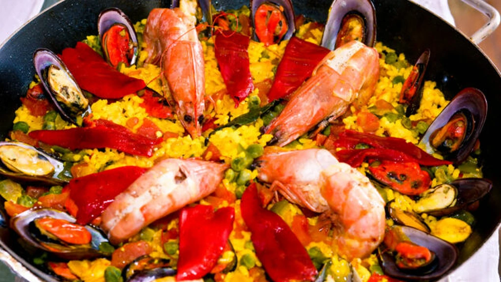 Spaniolii au ajuns să plătească sume record pentru paella, din cauza scumpirii uleiului de măsline și a orezului
