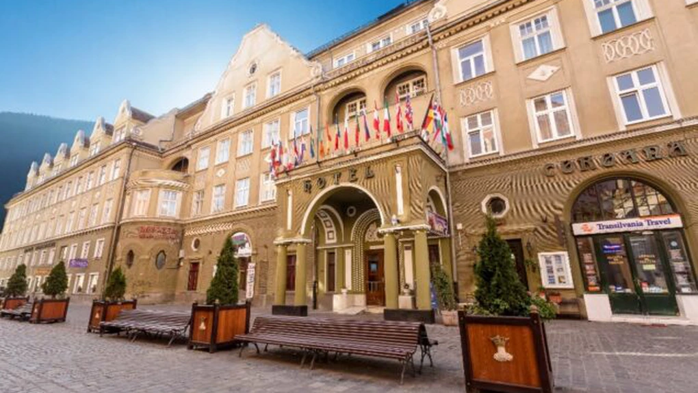 Aro Palace scoate la vânzare hotelul Coroana-Postăvarul din centrul Brașovului