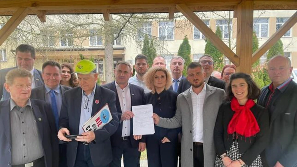 Mai multe asociații ale fermierilor din cinci țări est-europene, printre care și România, cer interzicerea imediată a importurilor de produse agricole din Ucraina