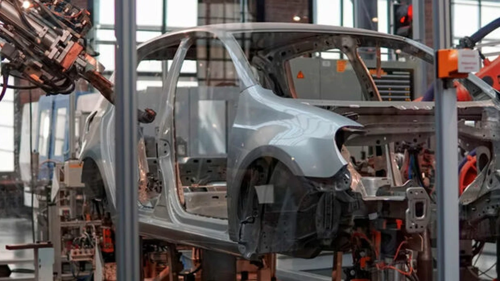 Impactul tehnologiei asupra producției auto. Fabricile de mașini au atins borna de 1 milion de angajați roboți