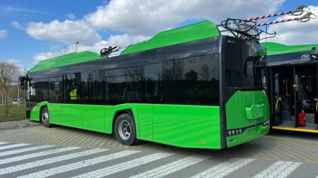 Nicușor Dan: Cele 100 de troleibuze Solaris vor fi livrate anticipat, în primul trimestru al anului viitor