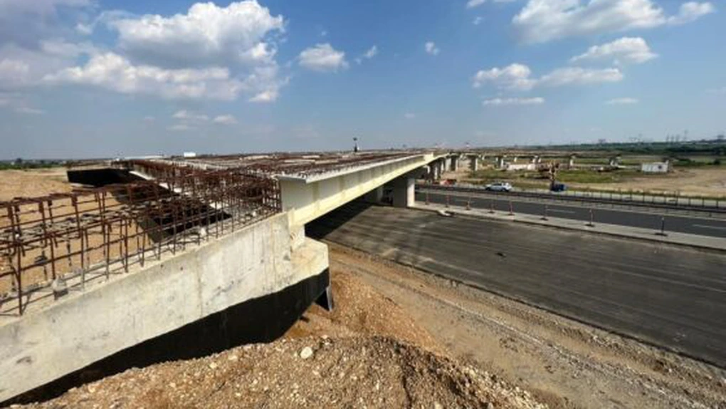 Autostrada Bucureștiului: A fost așternut primul strat de asfalt și pe lotul 1 al A0 Sud
