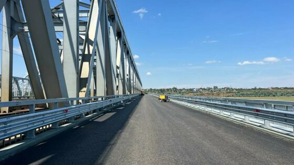 Circulația pe podul de la Fetești se redeschide integral de joi. Taxa de tranzit rămâne suspendată