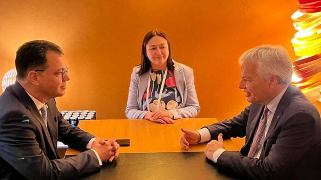 Ministrul Economiei, Radu Oprea, a discutat cu comisarul european pentru Justiție, Didier Reynders, despre problemele pe care le au clienții români cu compania aeriană Wizz Air