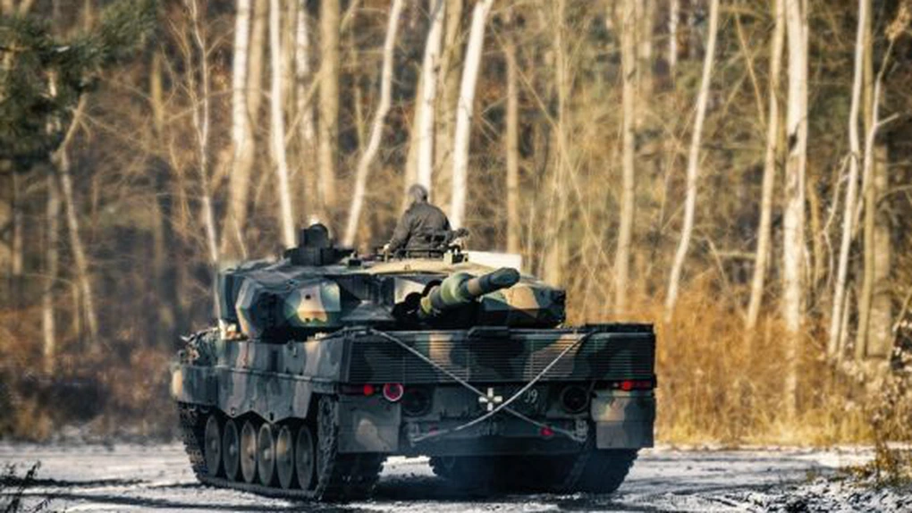 Polonia a inaugurat centrul de reparaţii pentru tancuri germane Leopard, folosite în Ucraina