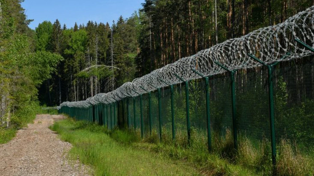 Letonia își întărește granița cu Belarus, din cauza creșterii numărului de migranți de la frontieră