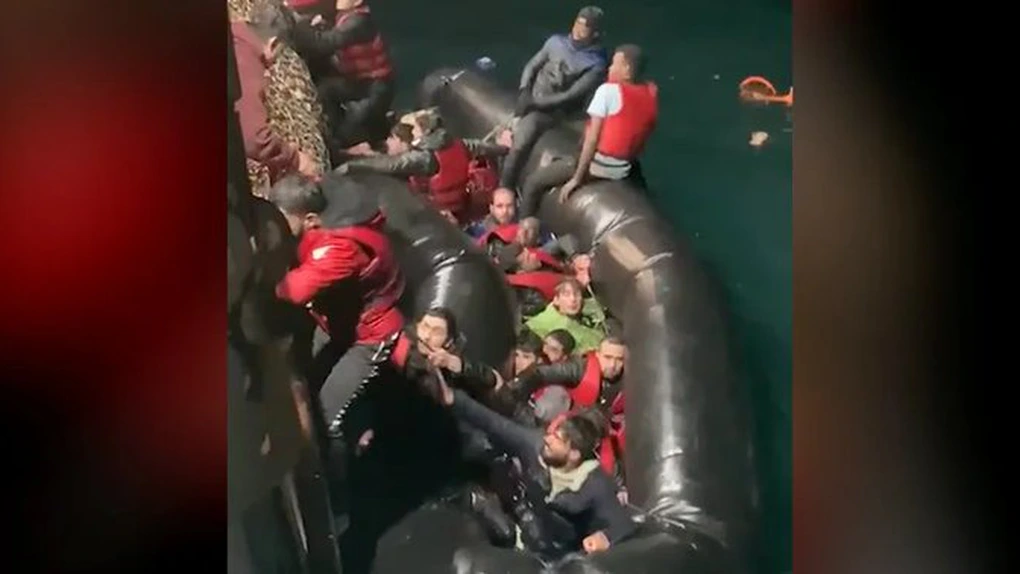 Cel puțin șase persoane au decedat în urma naufragiului unei ambarcațiuni cu migranți în Canalul Mânecii. 55 de oameni au fost salvați