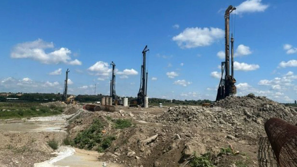 Autostrada Moldovei: Podul peste râul Buzău, construit de UMB, prinde contur. Va avea 1.360 de metri FOTO