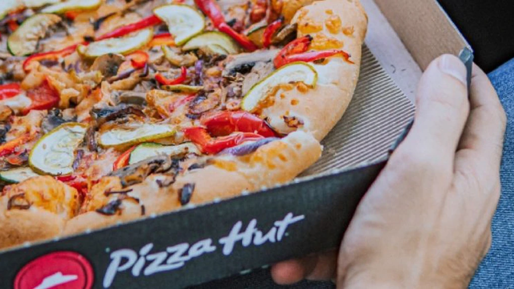Pizza Hut, parte din Sphera Franchise, rămâne fără director general de la 1 septembrie, când se termină mandatul lui Adrian Hulubescu