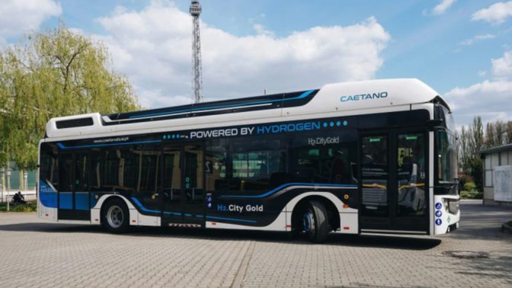 Autobuz cu hidrogen, testat în premieră pe străzile din Lituania