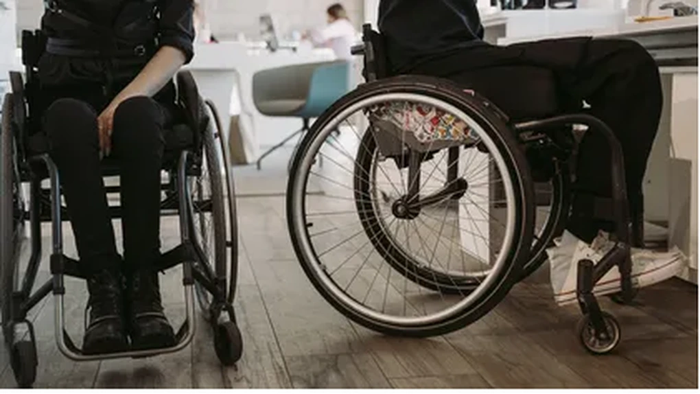 MMSS: 899.066 de persoane, înregistrate la sfârșitul lunii iunie 2023. 1,8% dintre acestea sunt instituționalizate