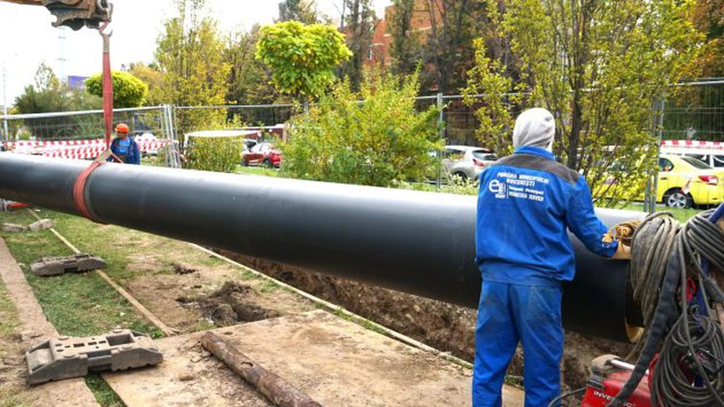 A fost finalizat montajul şi făcută proba de presiune pentru un tronson de 1,4 km de conducte de termoficare pe Magistrala I Vest - Nicușor Dan