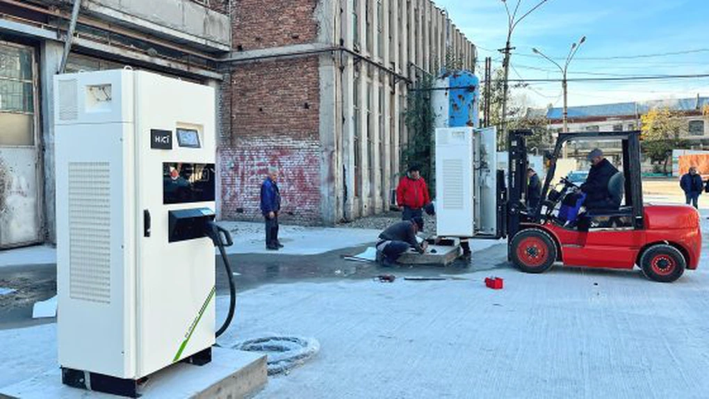 Autobuze electrice în București: Au sosit primele stații de încărcare - viceprimar FOTO
