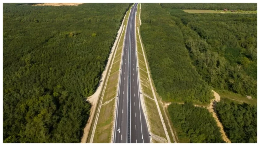 Cum arată noul drum cu patru benzi realizat de Duna Group în Transdanubia! Imagini cu una dintre cele mai spectaculoase șosele din Ungaria