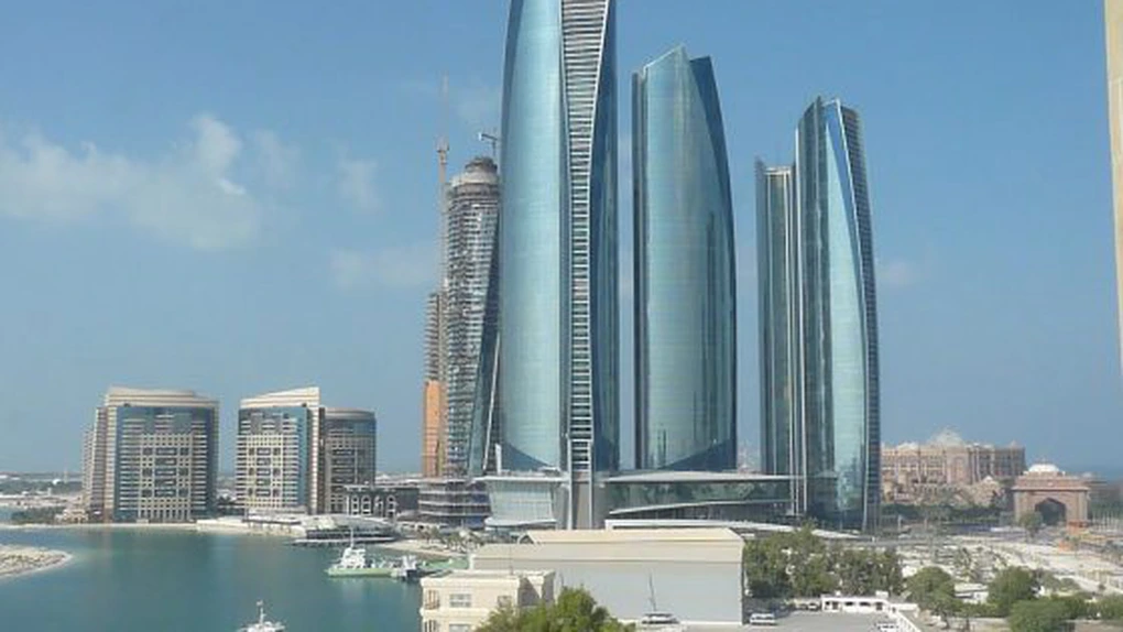 Emiratele Arabe Unite au făcut prima plată către China în noul dirham digital, în locul dolarului american