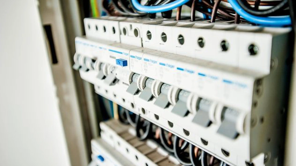 Consiliul Concurenţei a identificat unele bariere în procesul de racordare a clienţilor casnici la reţelele de distribuţie a energiei electrice - studiu