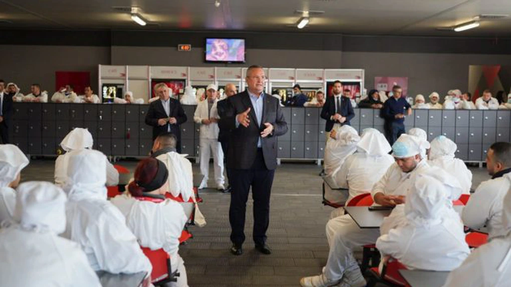 Nicolae Ciucă, la o întâlnire cu românii din Spania: Problema dublei cetățenii se va finaliza în acest an. Nu au fost tratative uşoare, Spania având asemenea acorduri doar cu vecinii săi