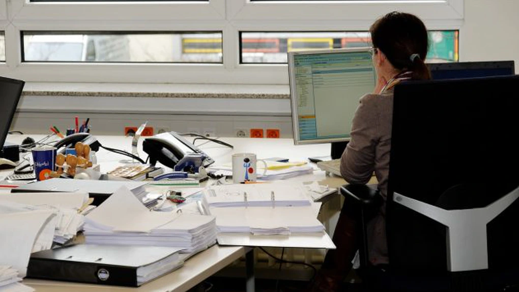 Doar o treime dintre români (34%) sunt fericiţi la locul de muncă - analiză