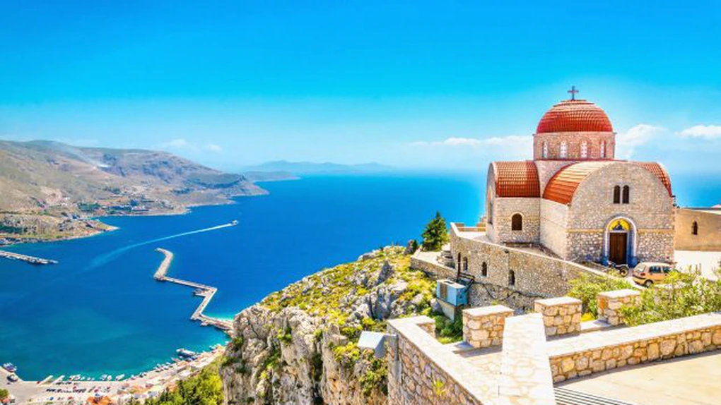 Aerotravel lansează din această vară 14 curse charter către Lesbos, a treia cea mai mare insulă din Grecia