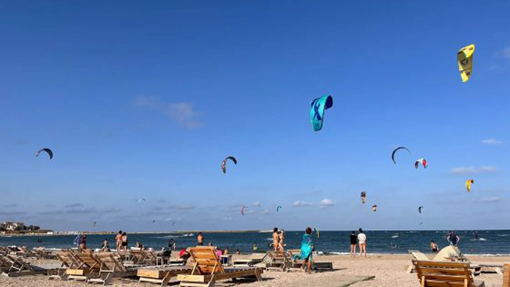 Muntele atrage mai mulți turiști, dar Marea Neagră aduce profituri mai mari
