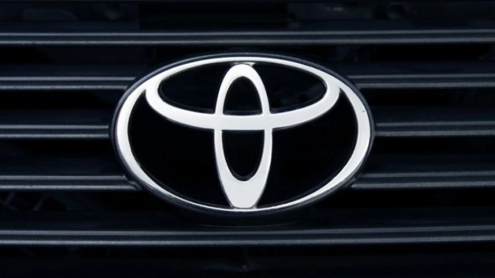 Toyota estimează o scădere de 21% a profitului anual, pe fondul tarifelor impuse de SUA şi al aprecierii yenului
