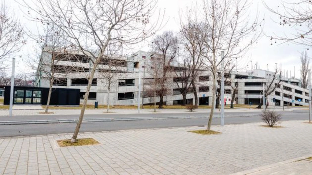 Municipalitatea reface parcarea supraterană de la Arena Naţională. Va putea fi folosită de locuitorii din zonă