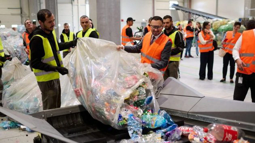 Mircea Fechet: 270 de puncte noi de colectare automată a ambalajelor au fost înfiinţate la nivel naţional în luna septembrie